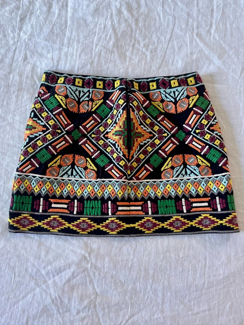 Alice + Olivia Elana embroidered mini skirt 2